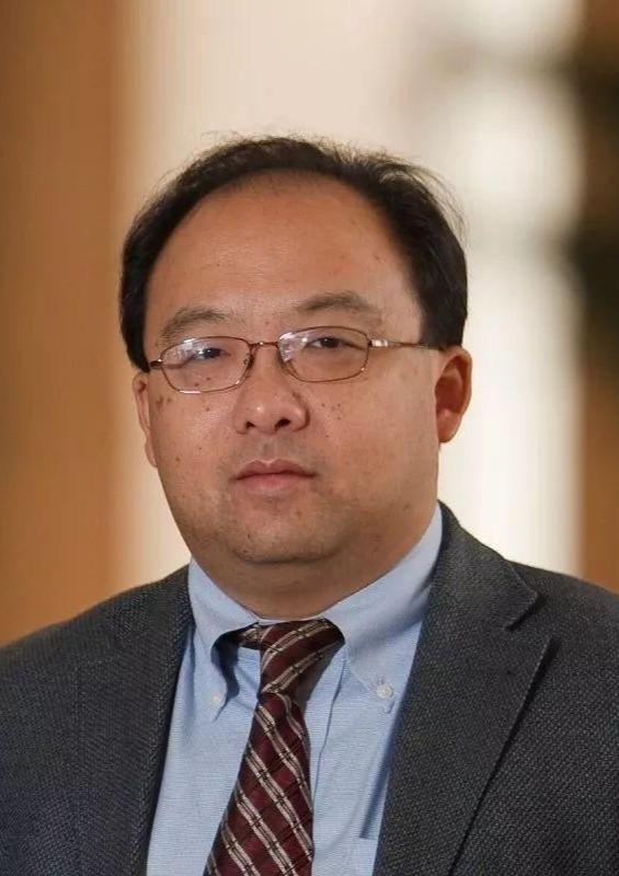 董强